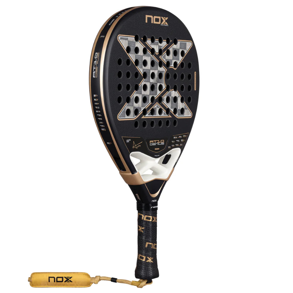 Pala de Padel Nox AT10 Genius 18K Alum +Overgrip + Protector